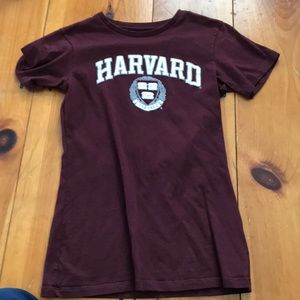 Women’s champion Harvard tshirt
